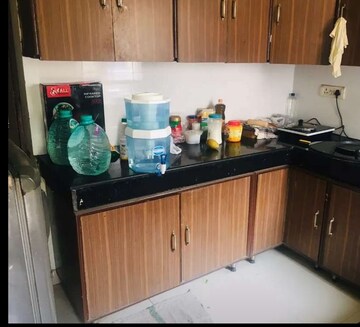 Kitchen in 2 BHK Builder Floor at Sector 38 – for Rent