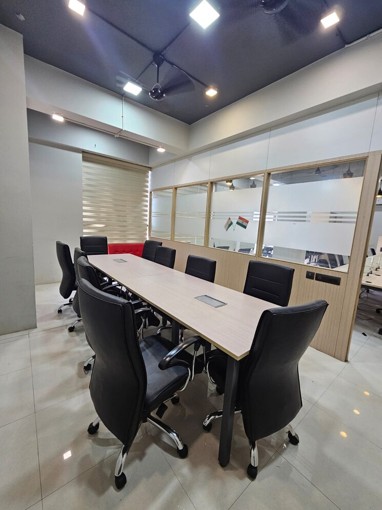 Team Area, gala-imperia Commercial Office Space 1560 Sq.Ft. In Gurukul Ahmedabad 9066870