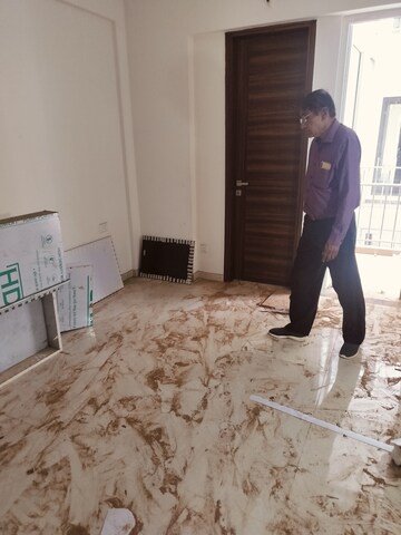 Parking in 3.5 BHK Builder Floor at Smart World Gems, Sector 89 – for Rent