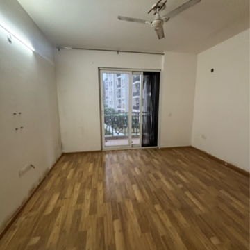 Room in 3 BHK Apartment at Shalimar Oneworld Vista, Malesemau – for Rent