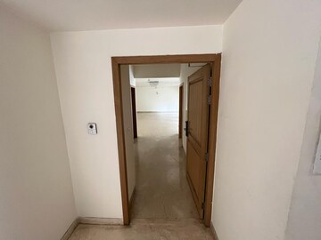 Master Bedroom in 4 BHK Apartment at Embassy Oasis, Frazer Town – for Rent