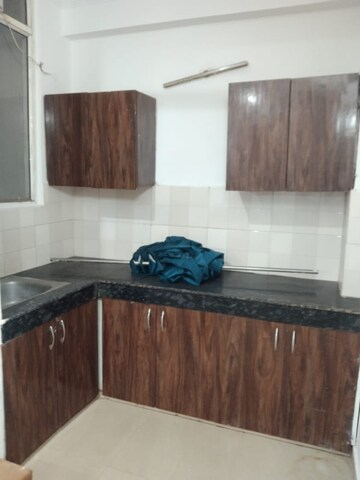 Bedroom in 1 BHK Builder Floor at Sector 38 – for Rent