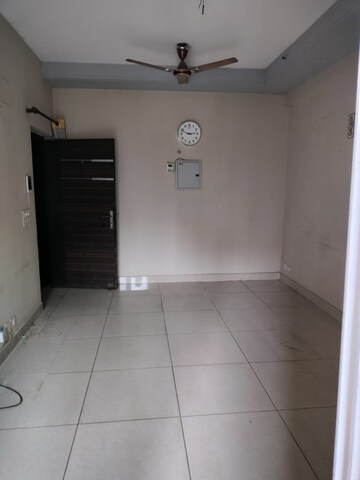 Bathroom in 3 BHK Apartment at Ajnara Grand Heritage, Sector 74 – for Rent
