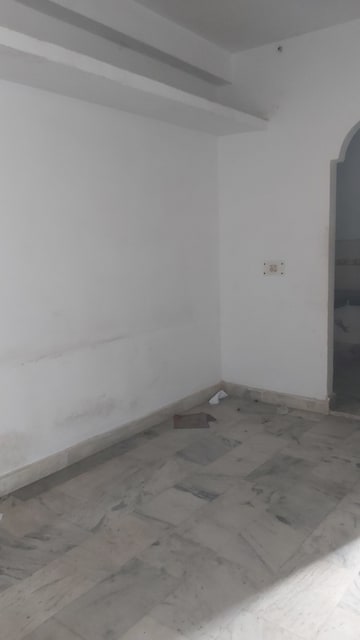 Balcony in 1 RK Builder Floor at Mayur Vihar – for Rent