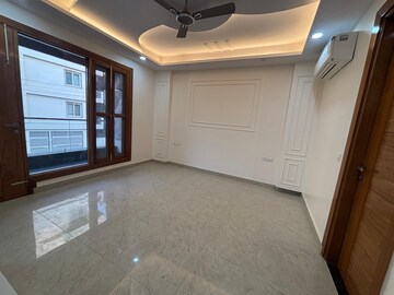 Kitchen in 3 BHK Builder Floor at Sector 46 – for Rent