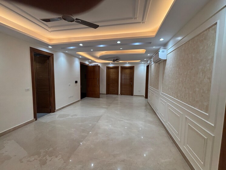 Room, sector 46 3 Bedroom 2250 Sq.Ft. Builder Floor In Sector 46 Gurgaon 9066961