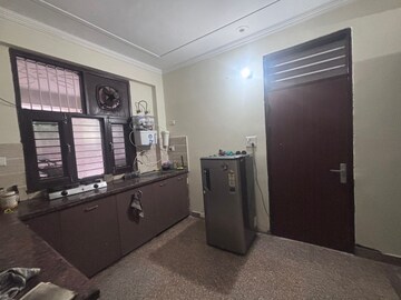 Kitchen in 2 BHK Builder Floor at Sector 38 – for Rent