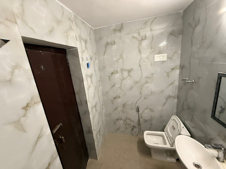 Bathroom, sector 46 1 Bedroom 900 Sq.Ft. Builder Floor In Sector 46 Gurgaon 9066978