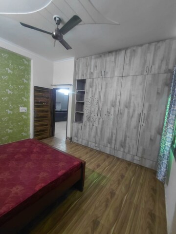 Living Room in 2 BHK Builder Floor at Sector 40 – for Rent