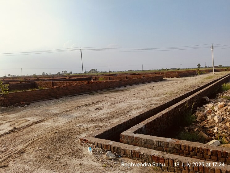 undefined, chak bhatahi  100 Sq.Yd. Plot In Chak Bhatahi Allahabad 9066999