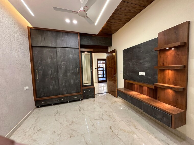 Room, sector 124 3 Bedroom 115 Sq.Yd. Independent House In Sector 124 Mohali 9067021