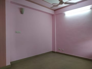 Room in 1 BHK Apartment at Molarband Extension – for Sale