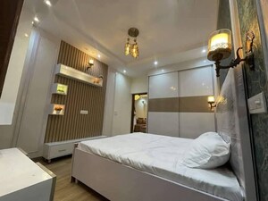 Room in 3 BHK Apartment at Sector 123 – for Sale