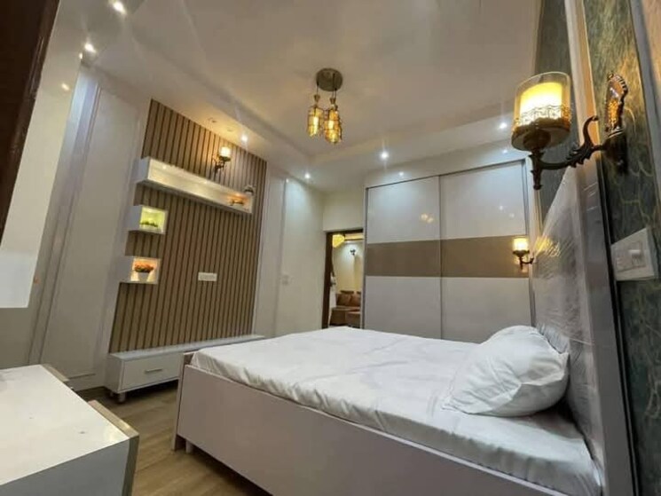 Room, sector 123 3 Bedroom 125 Sq.Yd. Apartment In Sector 123 Mohali 9067023