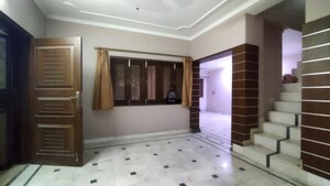 Room in 3.5 BHK Apartment at Sarita Vihar – for Sale