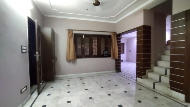 Room, sarita vihar 3.5 Bedroom 1800 Sq.Ft. Apartment In Sarita Vihar Delhi 9067024