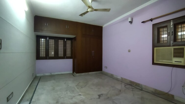 Cover Image, sarita vihar 3.5 Bedroom 1800 Sq.Ft. Apartment In Sarita Vihar Delhi 9067024