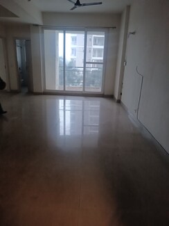 4 BHK + Pooja Room,Servant Room,Extra Room Apartment For Sale in 3C Lotus 300