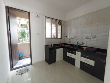 Team Area in 2 BHK Apartment at Baner – for Rent