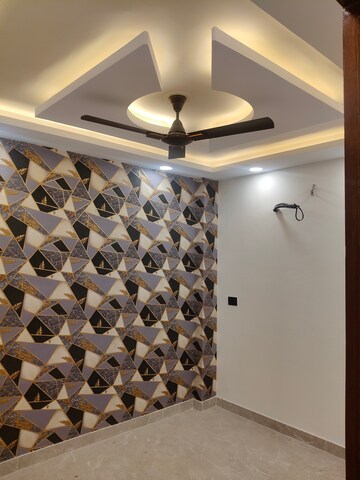 Furnished Amenities in 3 BHK Builder Floor at Govindpuri – for Rent