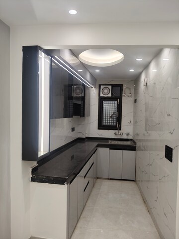 Kitchen in 2 BHK Builder Floor at Govindpuri – for Rent