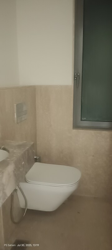 Room in 2 BHK Apartment at Lodha Sterling, Kolshet Road – for Rent