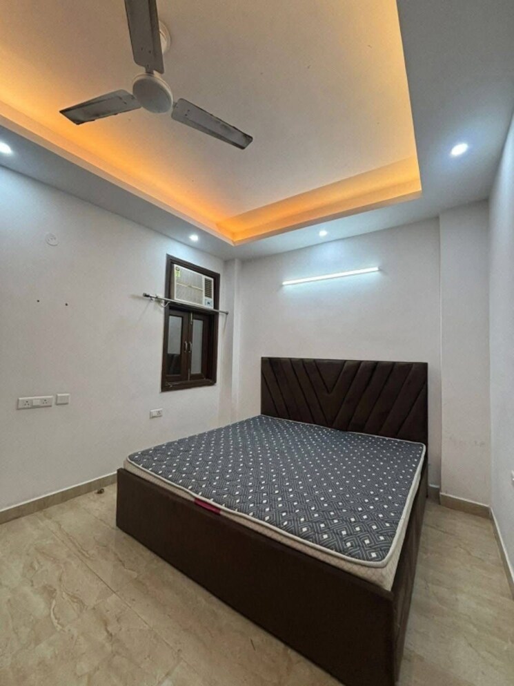 Bedroom, freedom fighters enclave 2 Bedroom 800 Sq.Ft. Apartment In Freedom Fighters Enclave Delhi 9067175