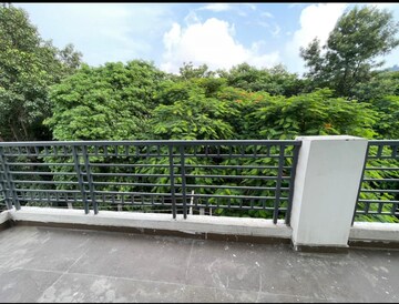 Balcony in 1 RK Independent House at Sector 14 – for Rent