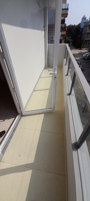 Balcony in 1 RK Independent House at Sector 14 – for Rent