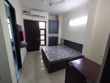 Living Room in 1 RK Independent House at Sector 14 – for Rent