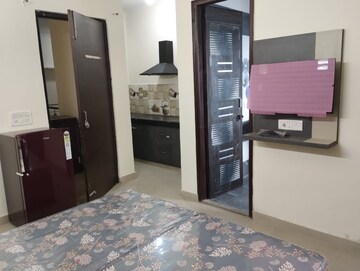 Bedroom in 1 RK Independent House at Sector 14 – for Rent