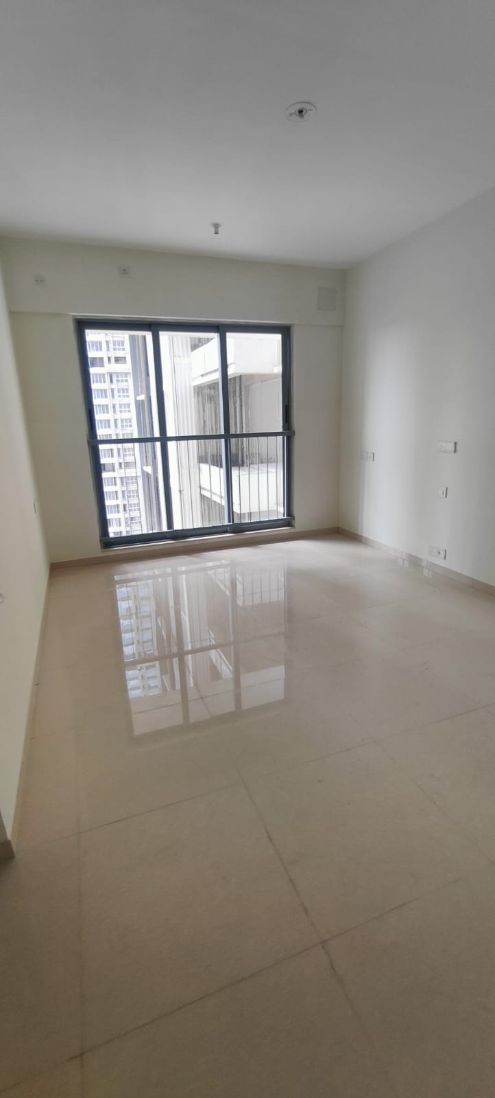 2 BHK 802 Sq.Ft. Apartment in Kalpataru Elitus