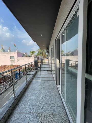 Balcony in 1 RK Independent House at Sector 14 – for Rent