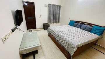 Bedroom in 2 BHK Independent House at Sector 14 – for Rent