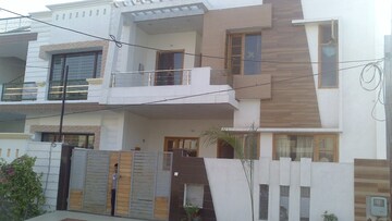 Kitchen in 2 BHK Independent House at Sector 14 – for Rent