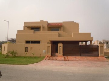 2 BHK Independent House – Exterior View View at Sector 14 - for Rent