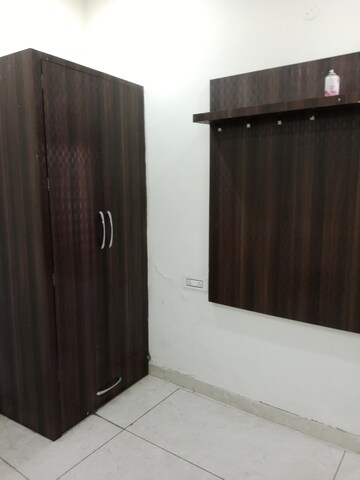 Room in 2 BHK Builder Floor at Ansals Sushant City – for Rent
