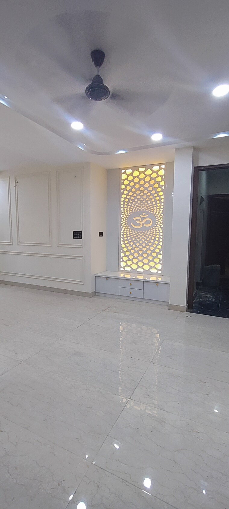 Living Room, puri-kohinoor 3 Bedroom 146 Sq.Yd. Builder Floor In Sector 89 Faridabad 9067246