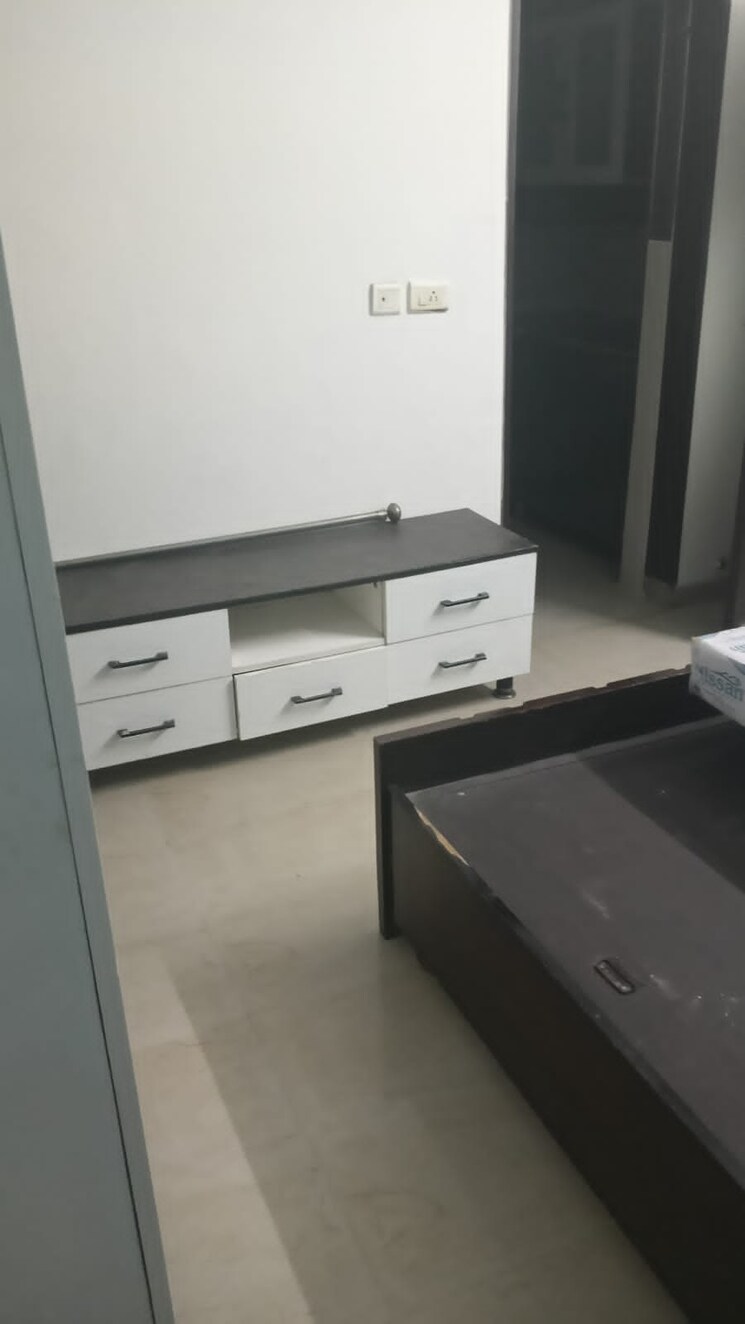 Room, pir machalla 1 Bedroom 400 Sq.Ft. Apartment In Pir Machalla Zirakpur 9067263