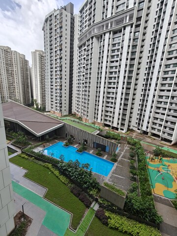 2 BHK Apartment For Rent in Kalpataru Immensa, Kolshet Road