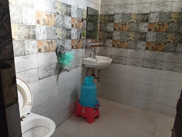 Bathroom in 2 BHK Apartment at Pir Machalla – for Rent
