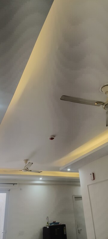 Furnished Amenities in 2 BHK Apartment at Signature Global Prime, Sector 63a – for Rent