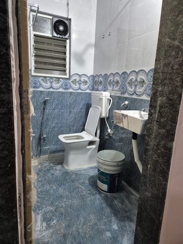 Bathroom in 1 BHK Builder Floor at Keshav Nagar – for Rent