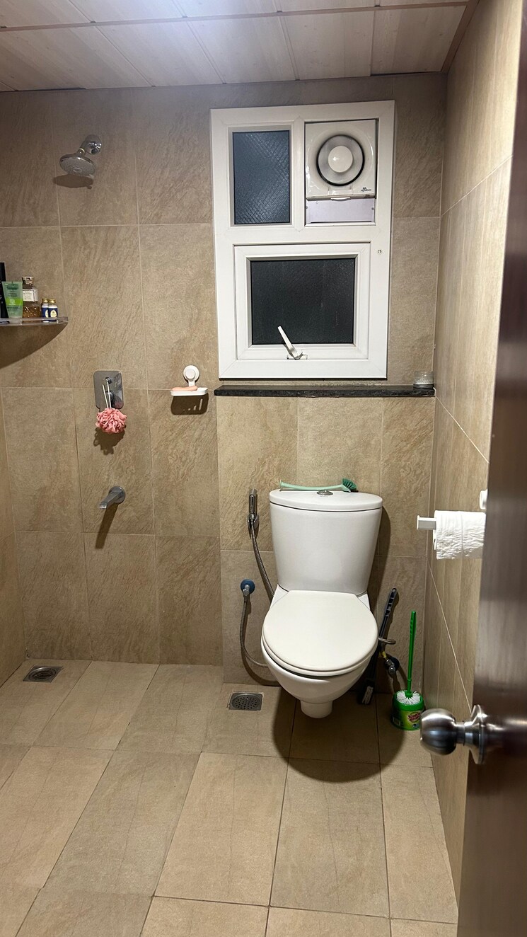 Bathroom, prestige-high-fields 2 Bedroom 892 Sq.Ft. Apartment In Gachibowli Hyderabad 9067318