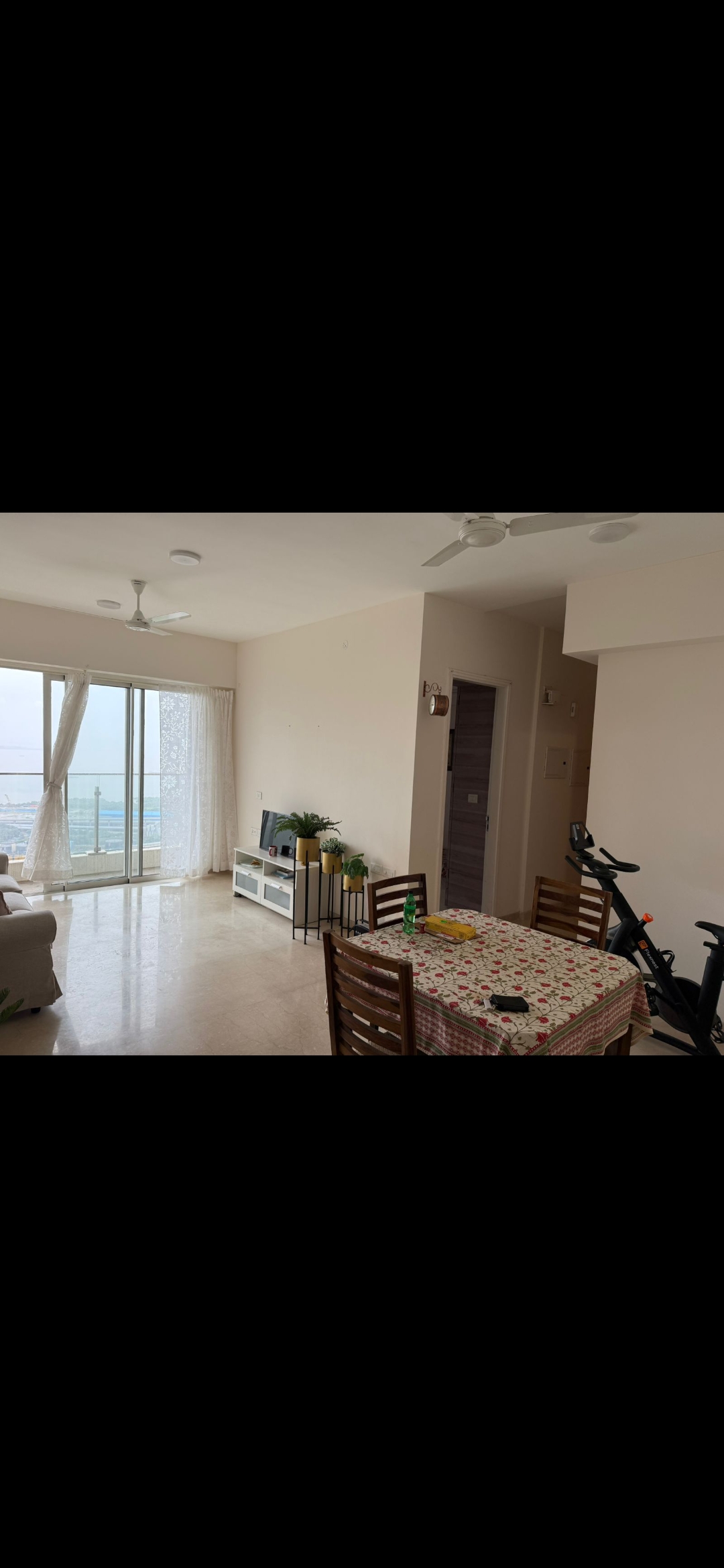 2 BHK + Pooja Room,Servant Room Apartment For Rent in L&T Crescent Bay T2