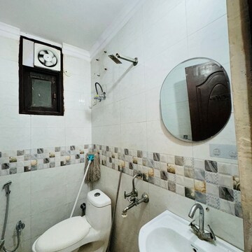 Bathroom in 2 BHK Builder Floor at Saket – for Rent