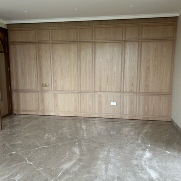 Room in 4 BHK Builder Floor at Vasant Vihar – for Sale