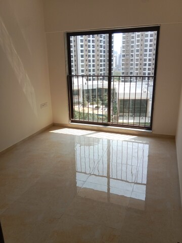 2 BHK Apartment For Rent in Sunteck Maxxworld, Tivri
