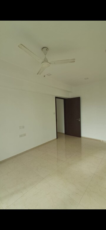Room in 2 BHK Apartment at Ruparel Ariana, Parel – for Rent