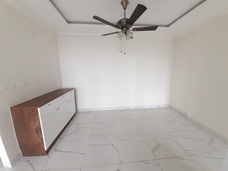 Bathroom, mantri-lithos 3 Bedroom 1740 Sq.Ft. Apartment In Thanisandra Bangalore 9067372